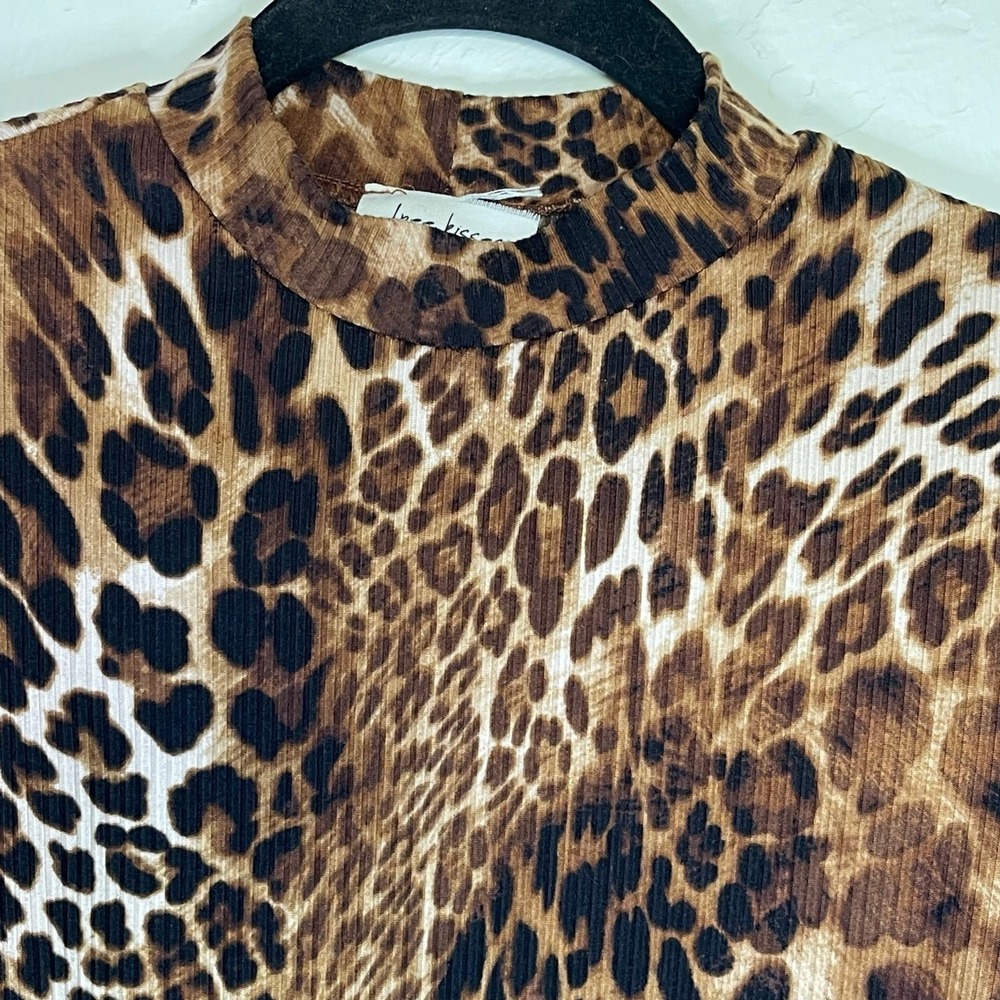 Animal Print Slim Fit Top Puffy Sleeves Blouse Transition Fitted Mob Wife Small